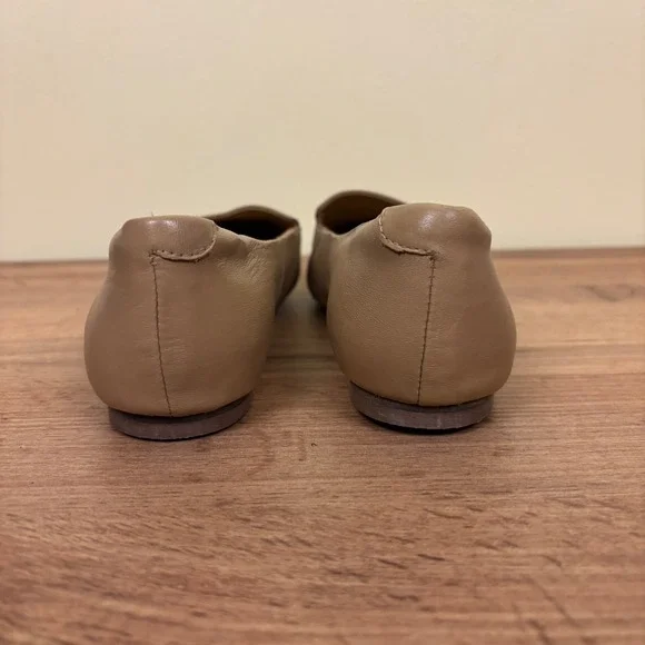 TROTTERS Harlowe Flat Shoe Beige Nude Women Size 6.5W Wide Width Casual Office - Picture 10 of 12